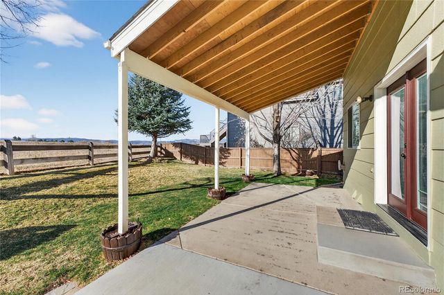 2045 Ashwood Place, Highlands Ranch, CO 80129