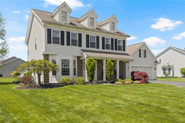 1030 Whistlers Cove Lane, Greece, NY 14612