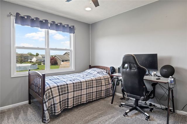 1030 Whistlers Cove Lane, Greece, NY 14612