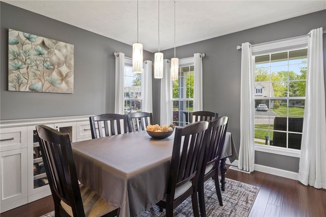 1030 Whistlers Cove Lane, Greece, NY 14612