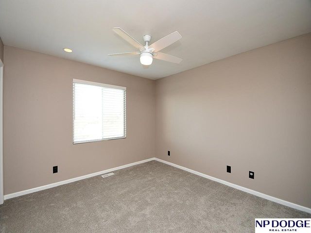 15459 Mormon Circle, Bennington, NE 68007