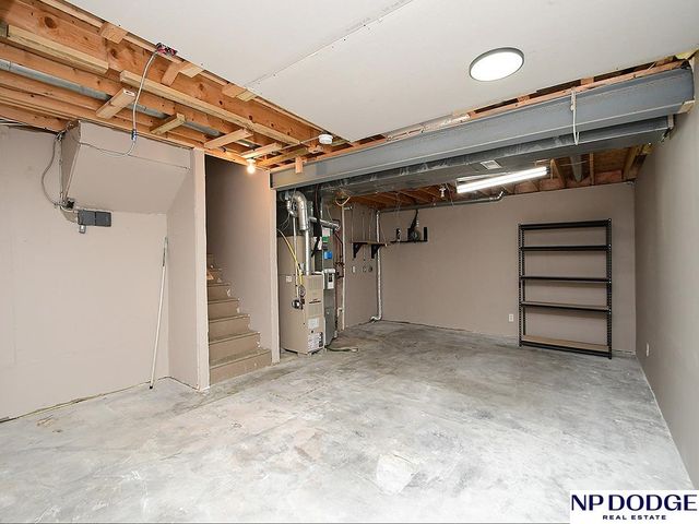 15459 Mormon Circle, Bennington, NE 68007