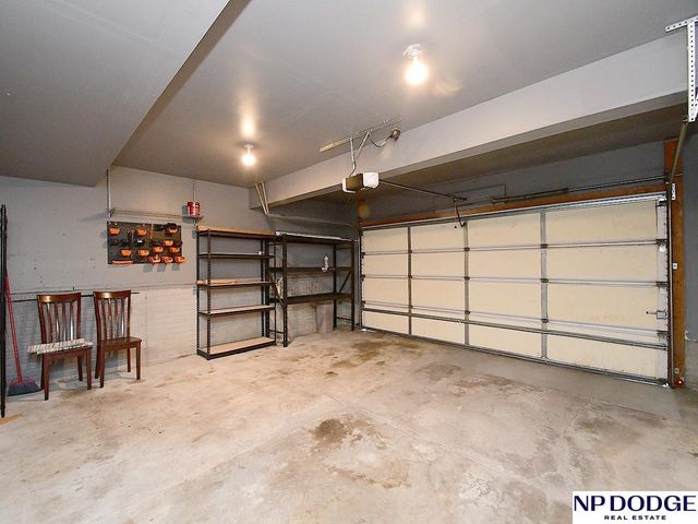 15459 Mormon Circle, Bennington, NE 68007