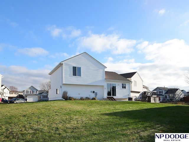 15459 Mormon Circle, Bennington, NE 68007