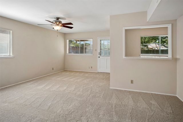 907 Greenbriar Lane, Richardson, TX 75080