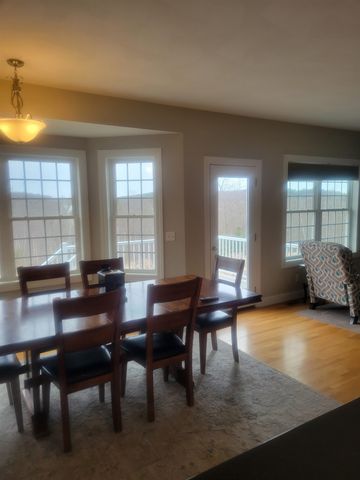 146 Brookview Drive, Hooksett, NH 03106