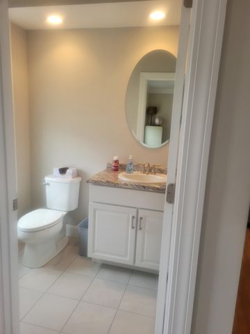 146 Brookview Drive, Hooksett, NH 03106