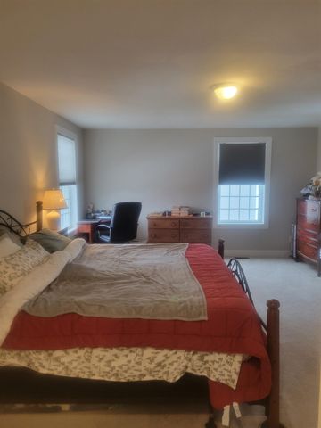 146 Brookview Drive, Hooksett, NH 03106