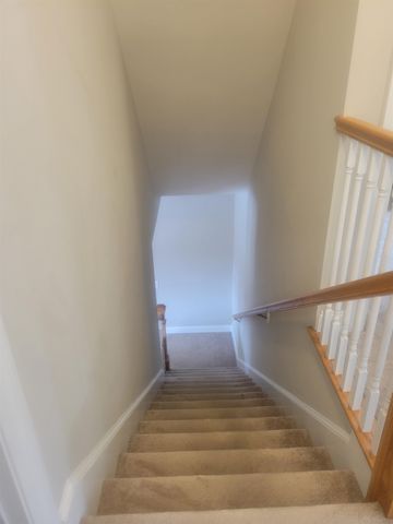 146 Brookview Drive, Hooksett, NH 03106