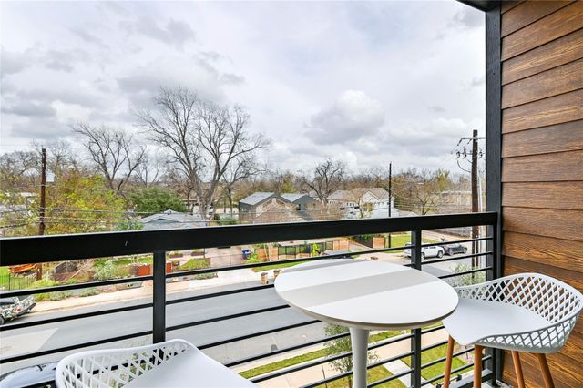 3101 Govalle Ave 301, Austin, TX 78702