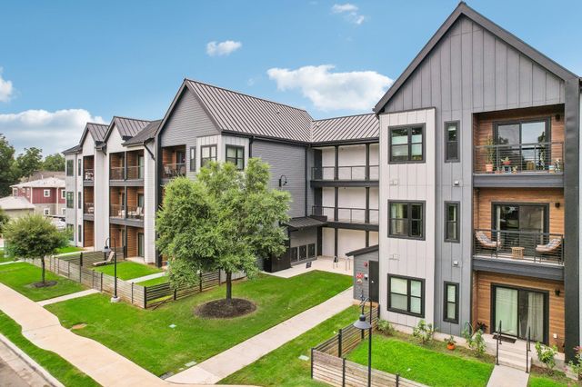 3101 Govalle Ave 301, Austin, TX 78702