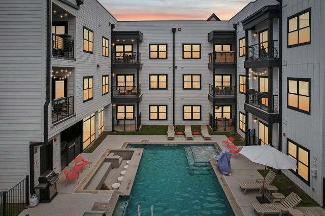 3101 Govalle Ave 301, Austin, TX 78702