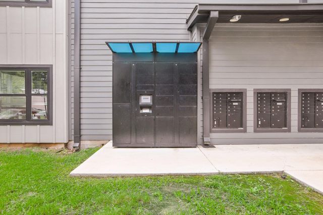 3101 Govalle Ave 301, Austin, TX 78702