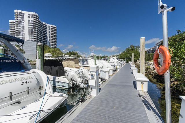 3575 Mystic Pointe Dr, Aventura, FL 33180