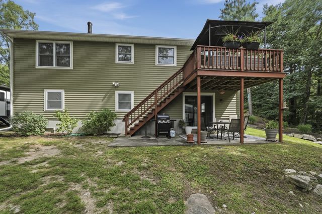 32 Mountaindale Rd, Smithfield, RI 02917