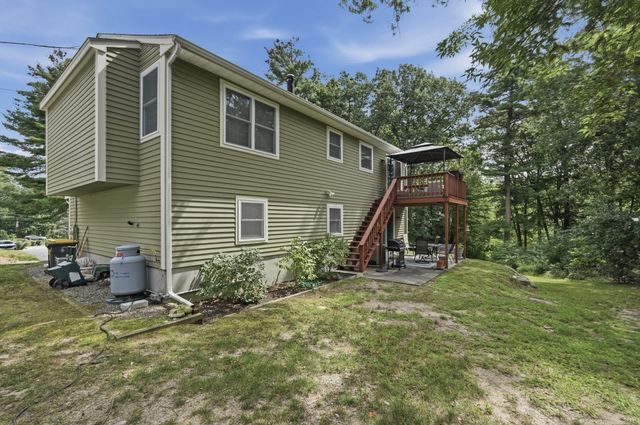 32 Mountaindale Rd, Smithfield, RI 02917