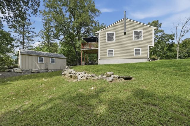 32 Mountaindale Rd, Smithfield, RI 02917