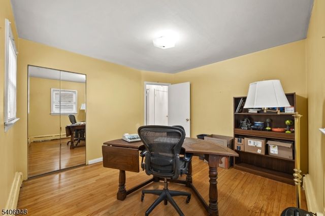 15 Inwood St, Clifton City, NJ 07011