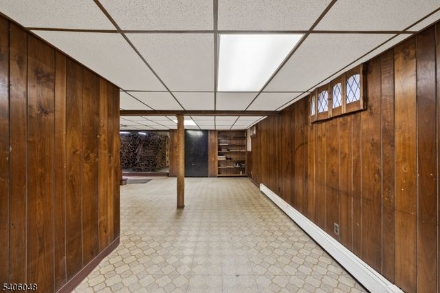 15 Inwood St, Clifton City, NJ 07011