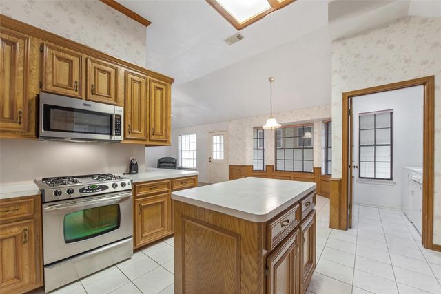 12714 Hidden Castle Drive, Houston, TX 77015