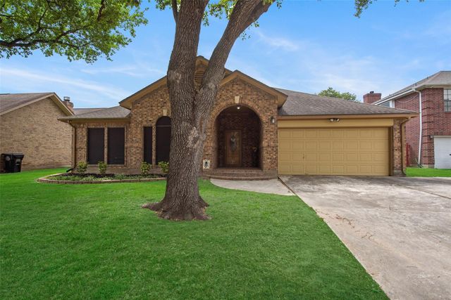 12714 Hidden Castle Drive, Houston, TX 77015