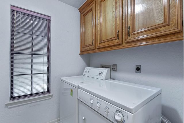 12714 Hidden Castle Drive, Houston, TX 77015