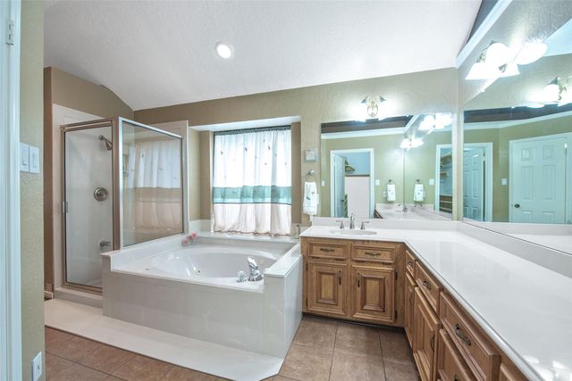 12714 Hidden Castle Drive, Houston, TX 77015