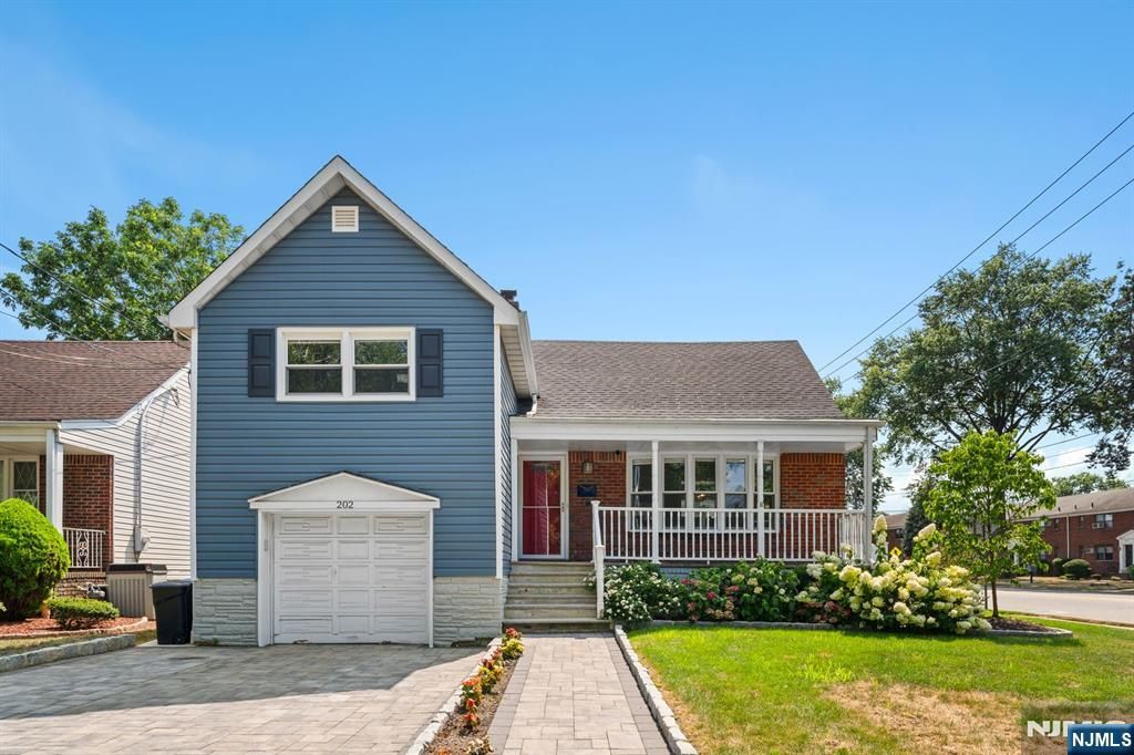 202 Myers Avenue, Hasbrouck Heights, NJ 07604