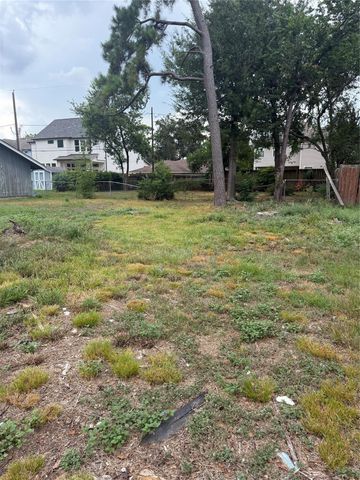 5206 W 43, Houston, TX 77092