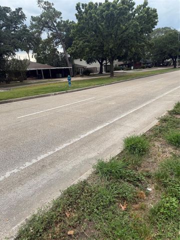 5206 W 43, Houston, TX 77092