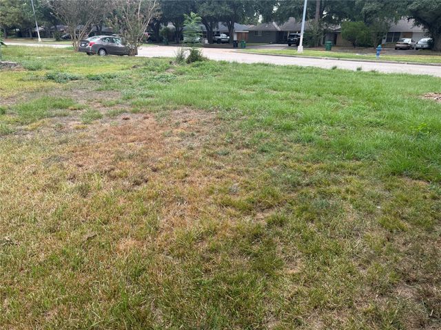 5206 W 43, Houston, TX 77092