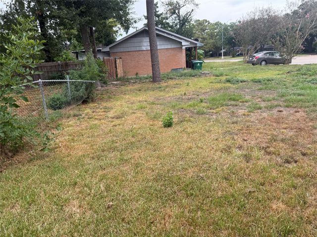 5206 W 43, Houston, TX 77092