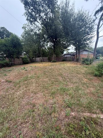 5206 W 43, Houston, TX 77092