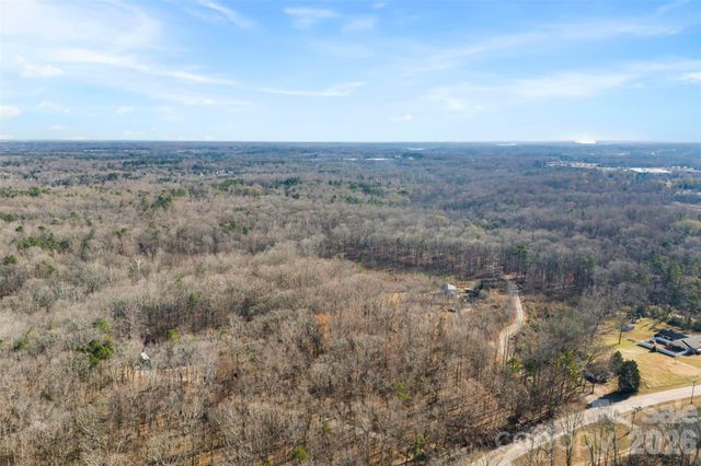 6244 Oakridge Road, Lake Wylie, SC 29710