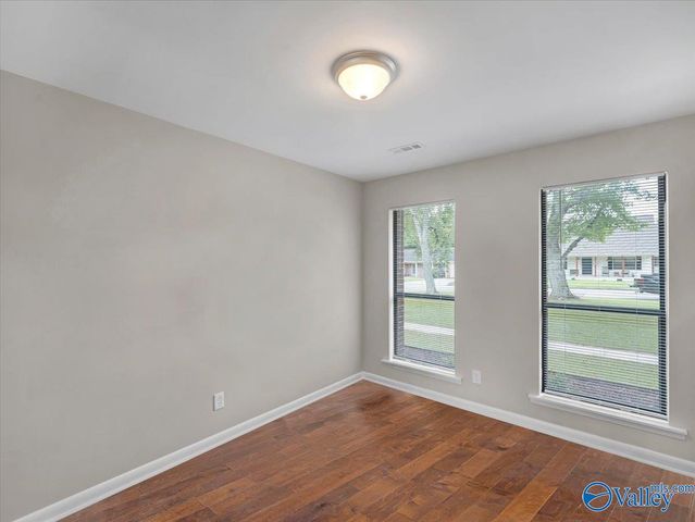 2114 Dundee Drive SW, Decatur, AL 35603