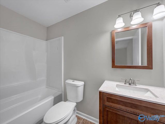 2114 Dundee Drive SW, Decatur, AL 35603