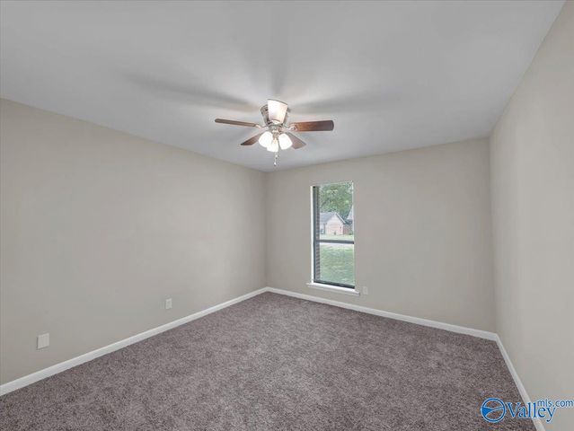 2114 Dundee Drive SW, Decatur, AL 35603