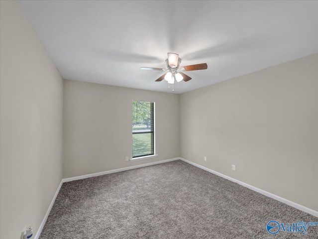 2114 Dundee Drive SW, Decatur, AL 35603