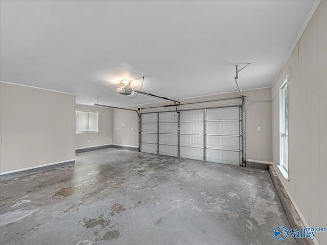 2114 Dundee Drive SW, Decatur, AL 35603