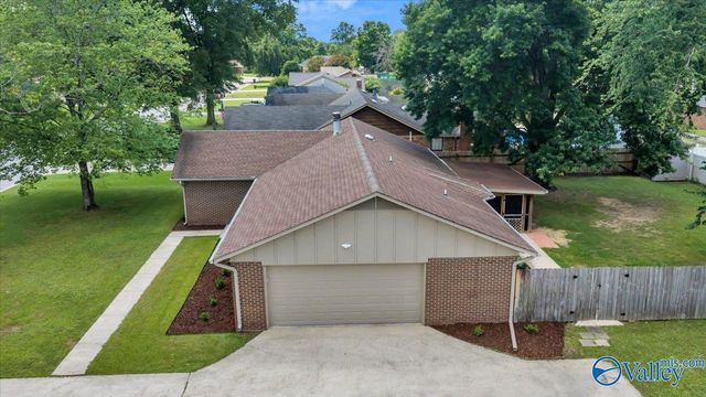 2114 Dundee Drive SW, Decatur, AL 35603