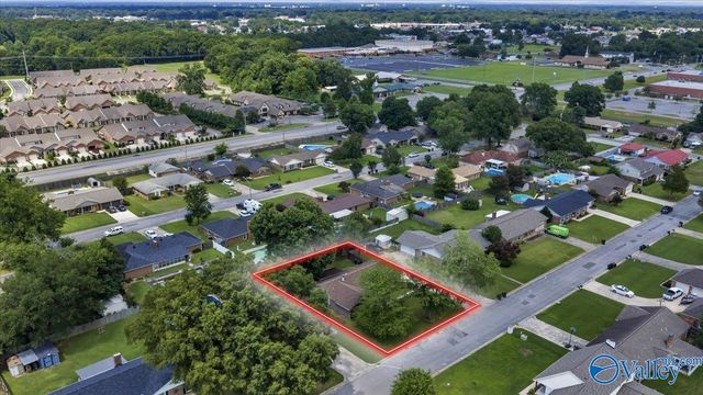 2114 Dundee Drive SW, Decatur, AL 35603