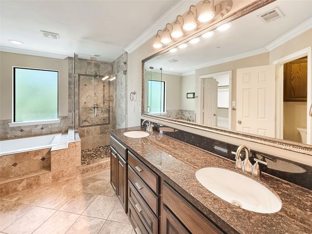 2403 Stutz Drive 4, Dallas, TX 75235