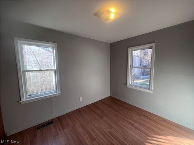 12218 Brooklawn Avenue, Cleveland, OH 44111