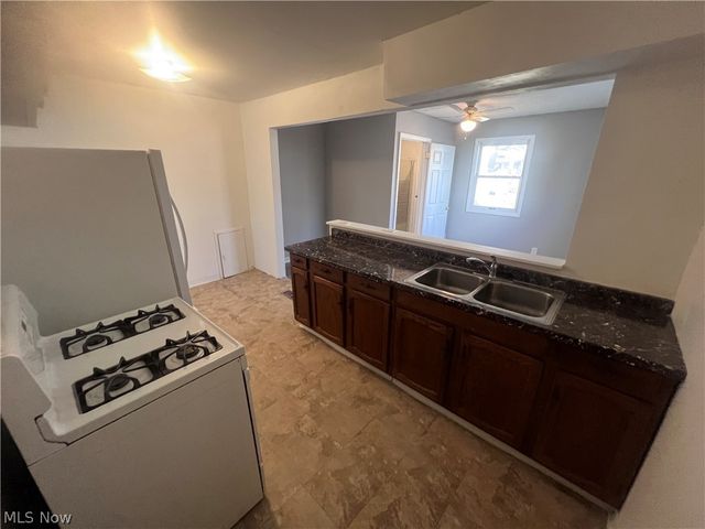 12218 Brooklawn Avenue, Cleveland, OH 44111