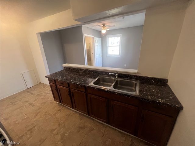 12218 Brooklawn Avenue, Cleveland, OH 44111