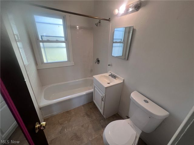 12218 Brooklawn Avenue, Cleveland, OH 44111