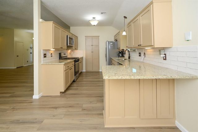 600 Rimrock Road, Edmond, OK 73034
