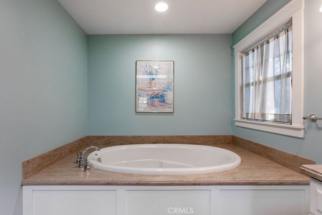 1121 Vista Way, Oceanside, CA 92054