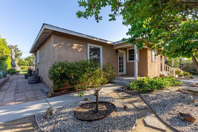 1121 Vista Way, Oceanside, CA 92054