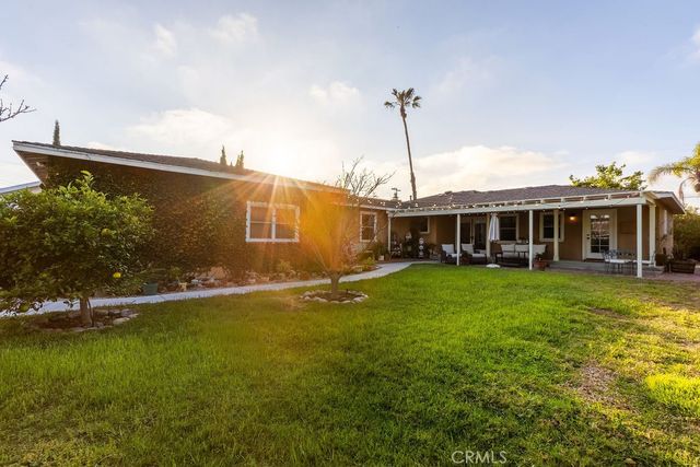 1121 Vista Way, Oceanside, CA 92054